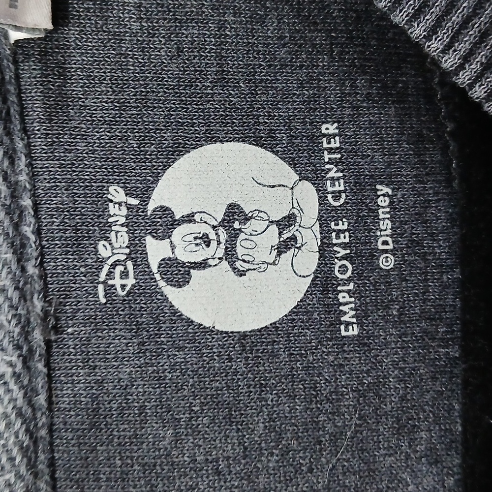 EXCLUSIVE Disney Employee Center Walt Disney Productions  Crewneck Sweat size M - Picture 5 of 8
